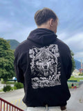 Wolf pulover na modelu